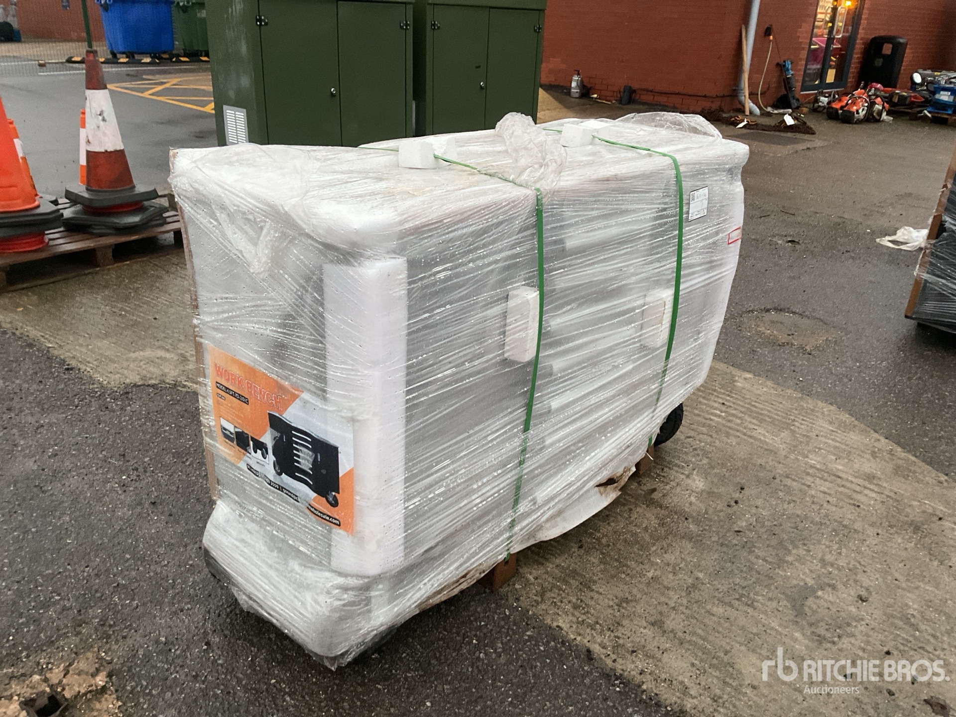 General Appearance with Picture, Right Front Corner