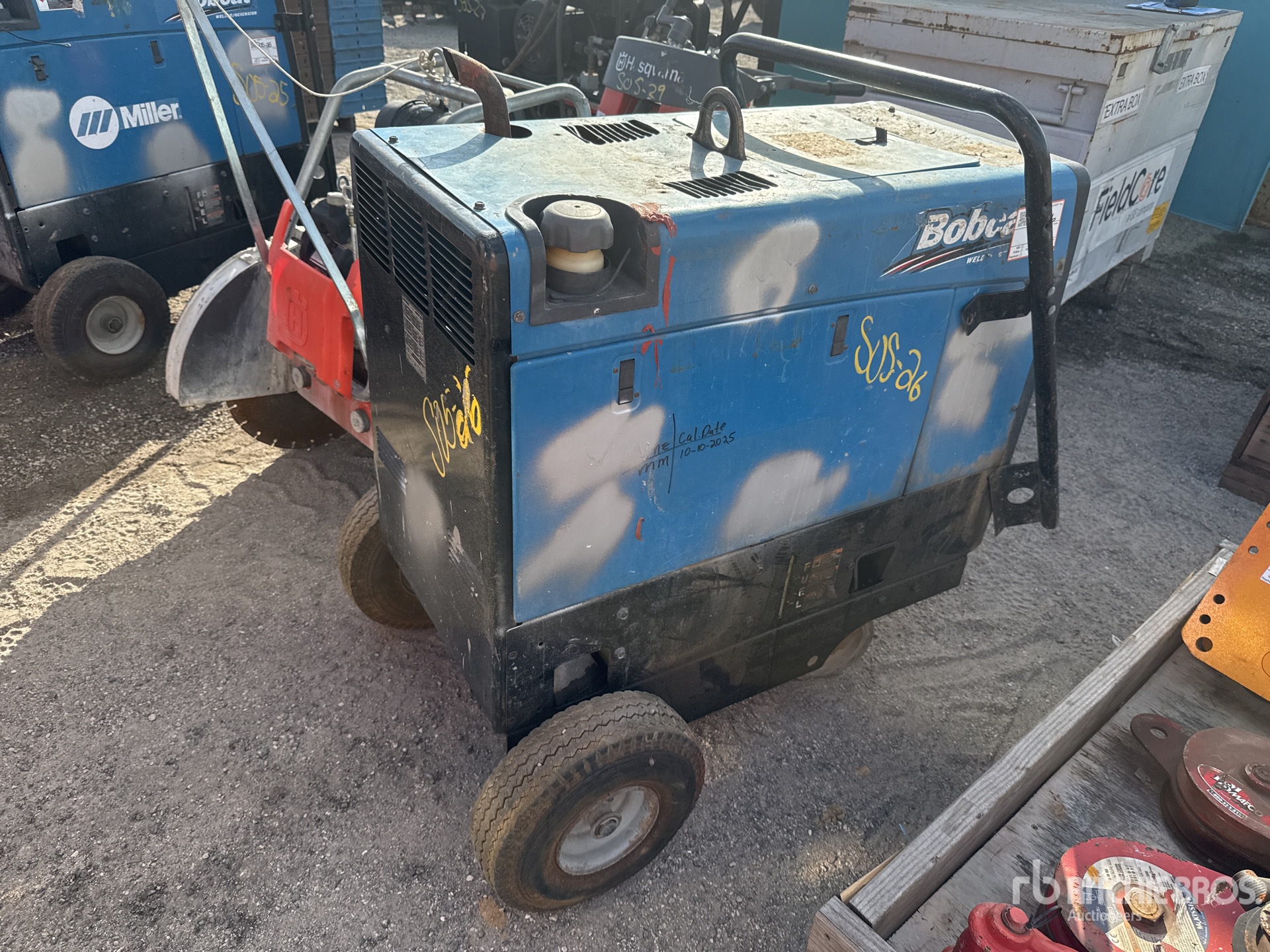 General Appearance with Bild, Ecke vorne links