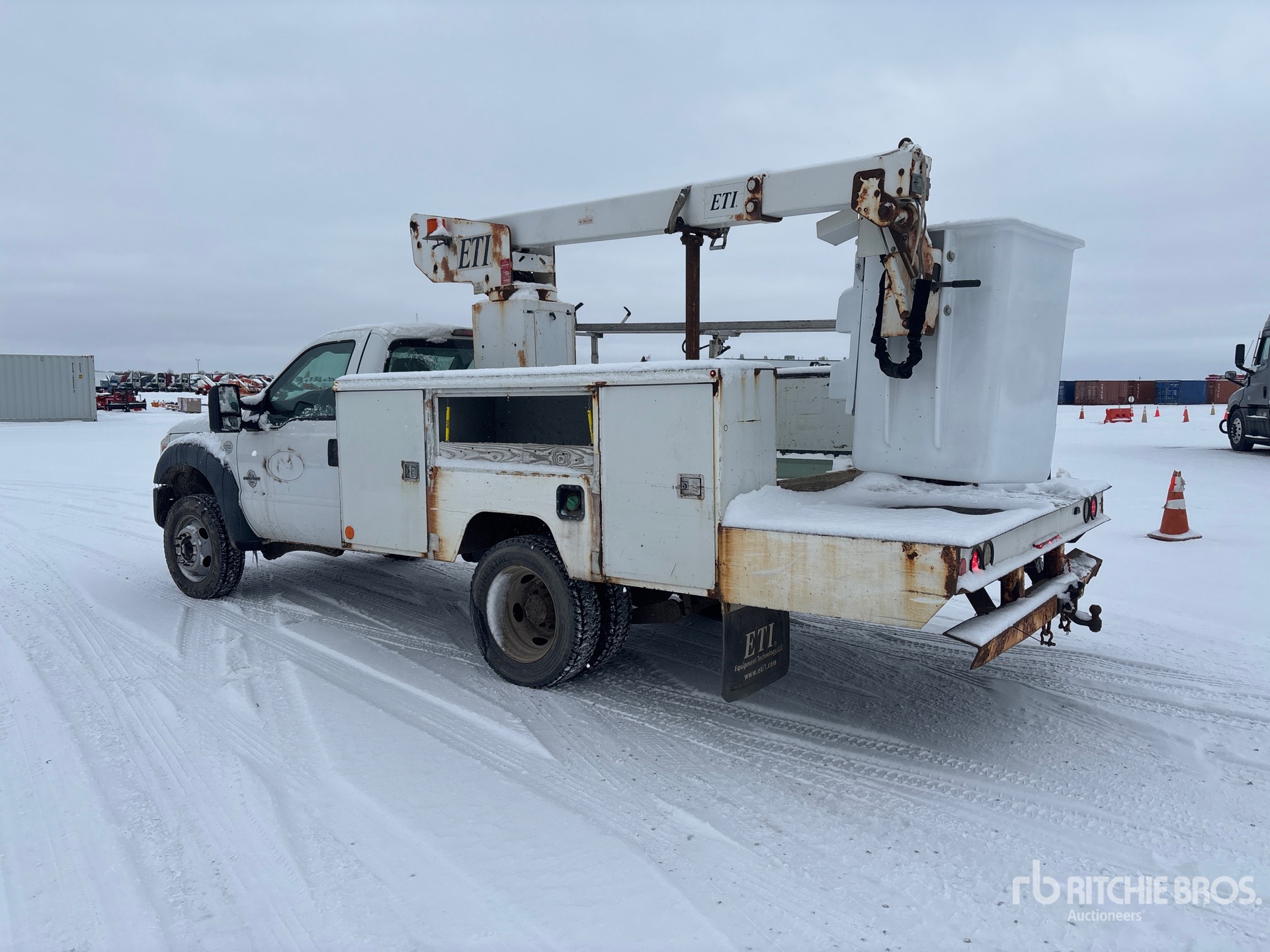 Aspect général with Image, coin arrière gauche