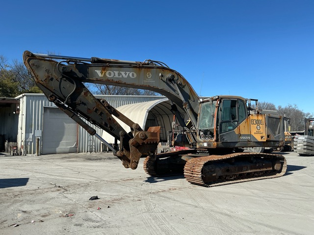 Volvo EC300 Tracked Excavator