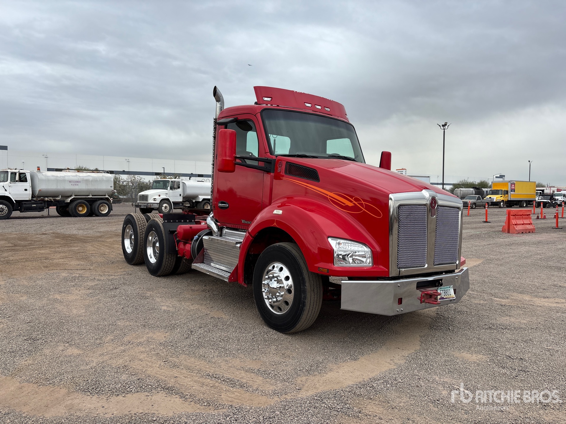 General Appearance with Image, coin avant droit