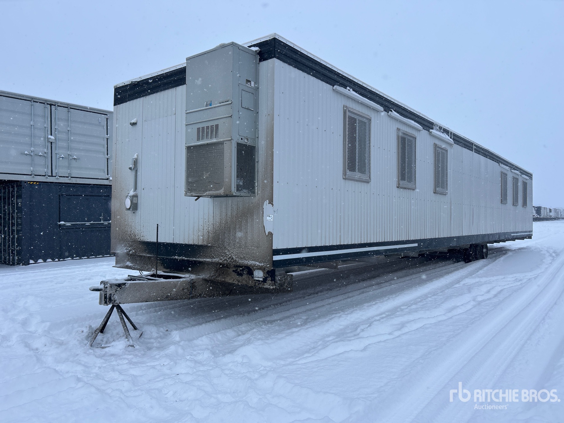 General Appearance with Foto, angolo anteriore sinistro