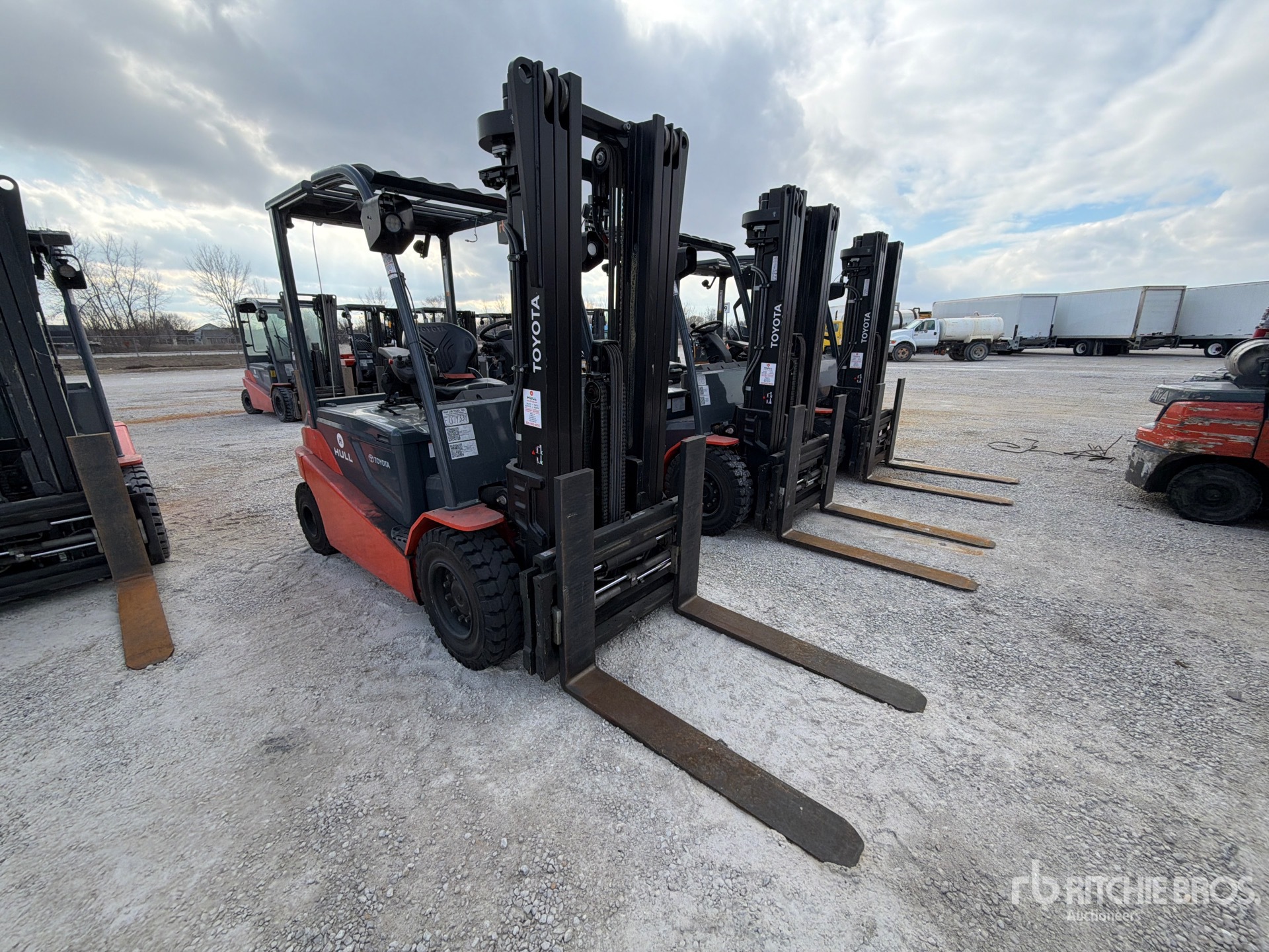 General Appearance with Foto, angolo anteriore destro