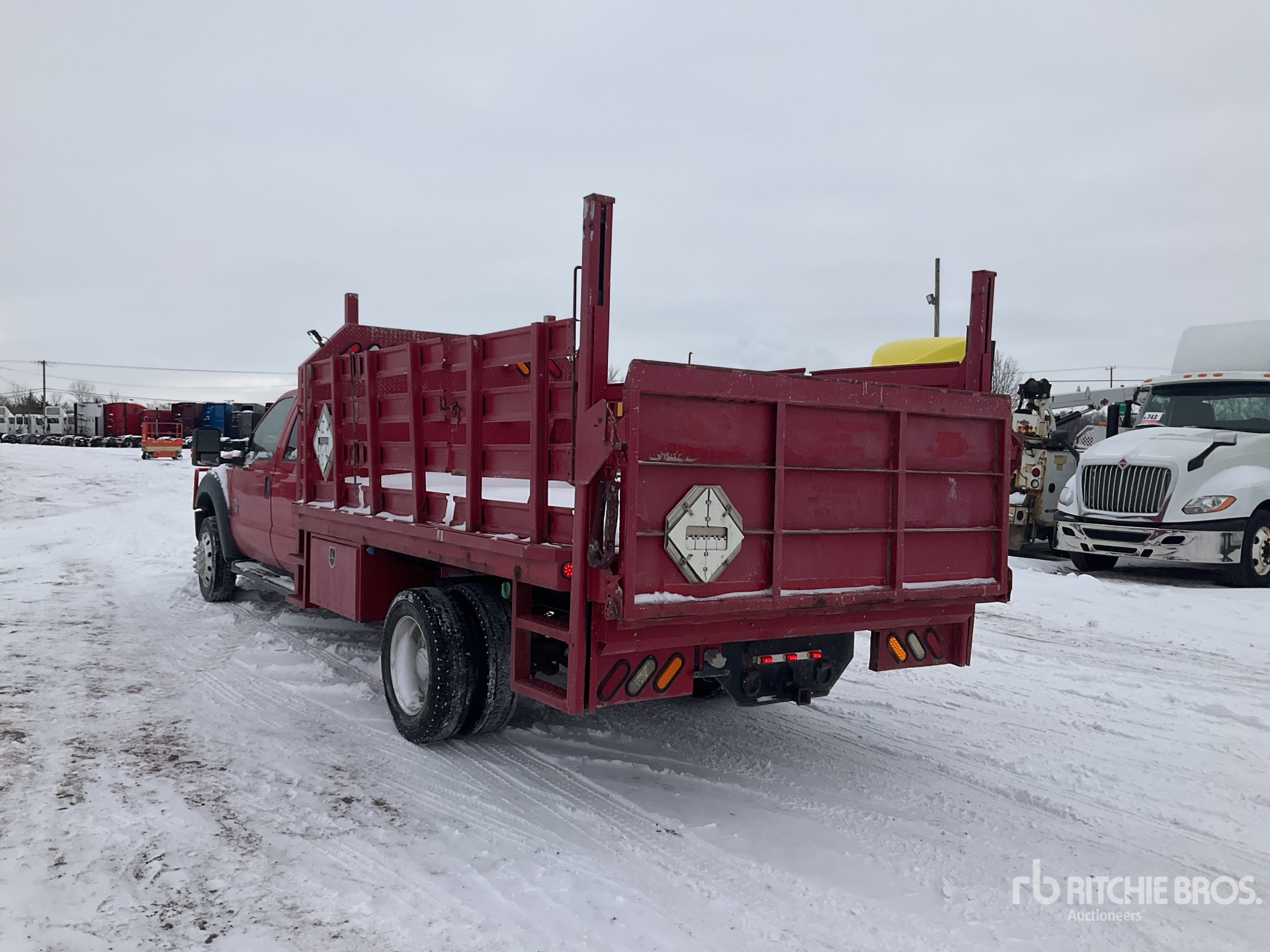 General Appearance with Imagen: esquina trasera izquierda