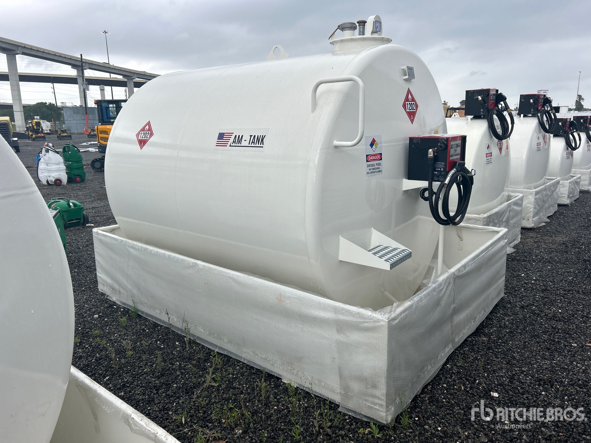 General Appearance with Bild, Ecke hinten rechts