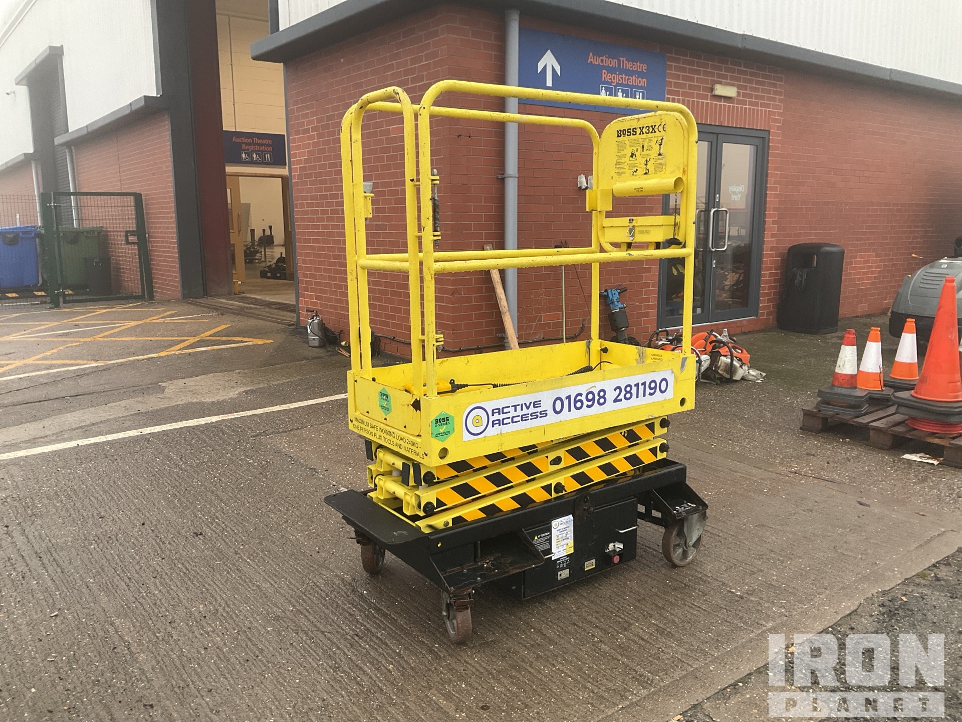 General Appearance with Picture, Left Front Corner