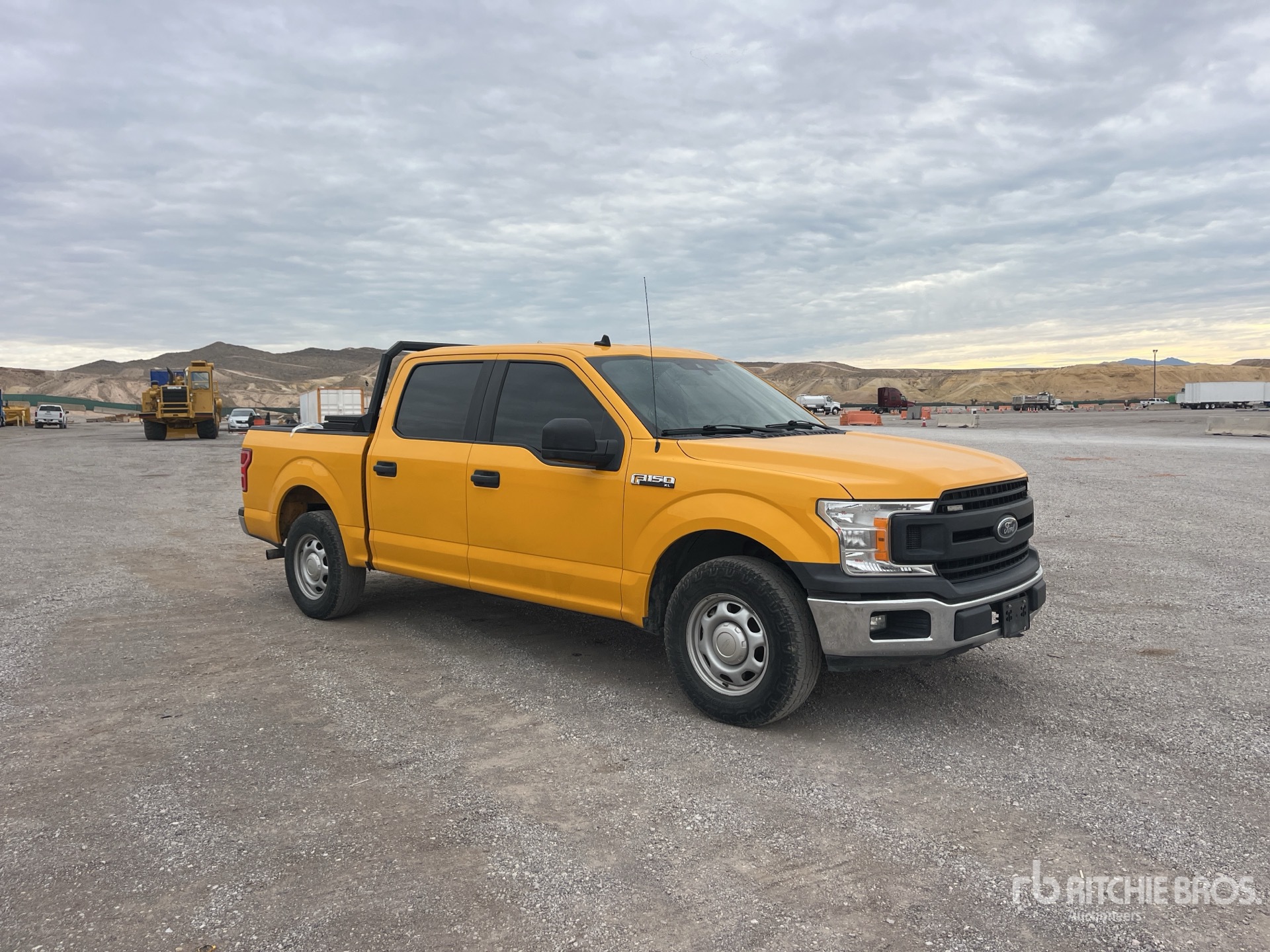 General Appearance with Bild, Ecke vorne rechts