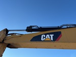 Hydraulics with Stick Cylinder