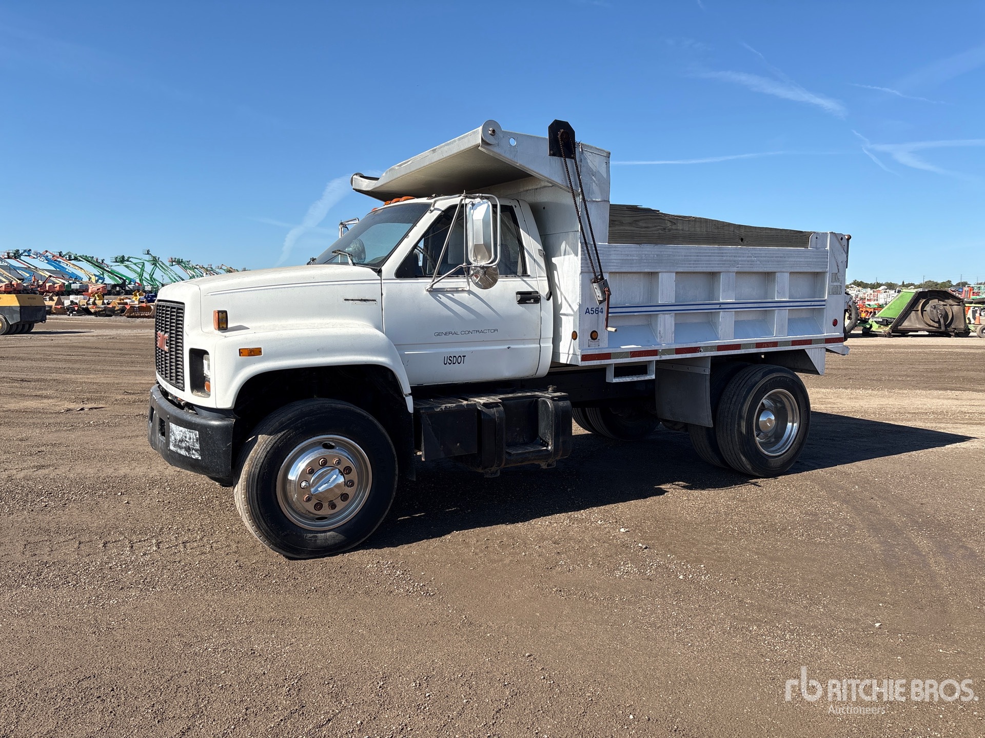 General Appearance with Bild, Ecke vorne links