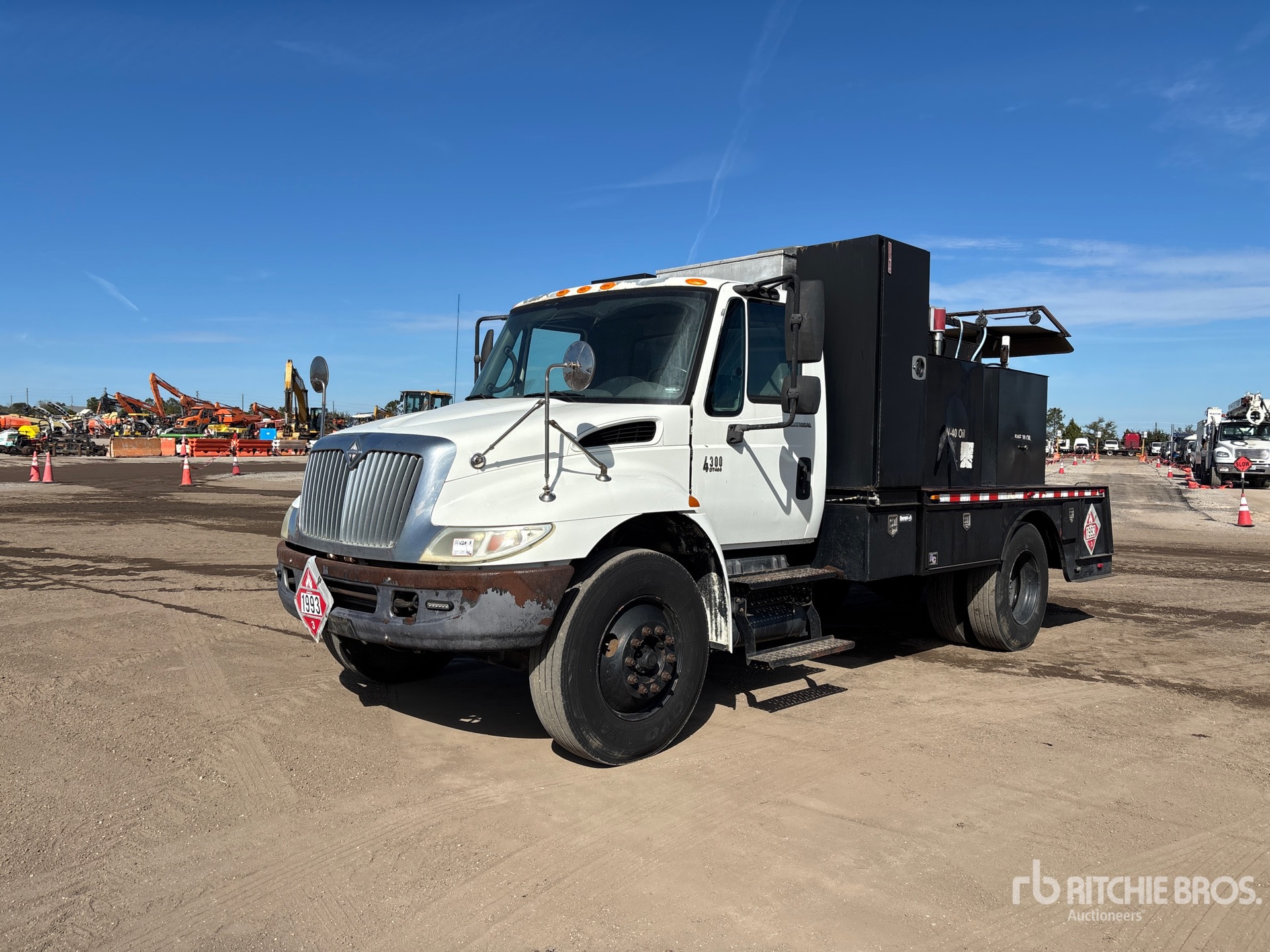 General Appearance with Featured Photo