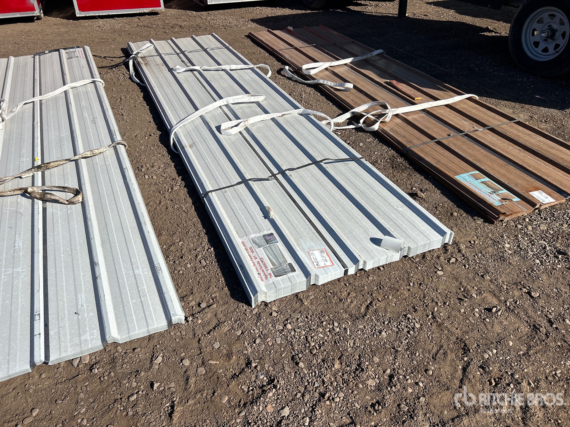 General Appearance with Featured Photo