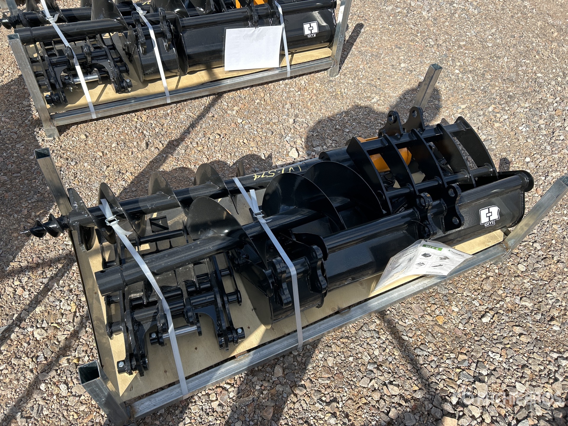 General Appearance with Image, coin avant droit