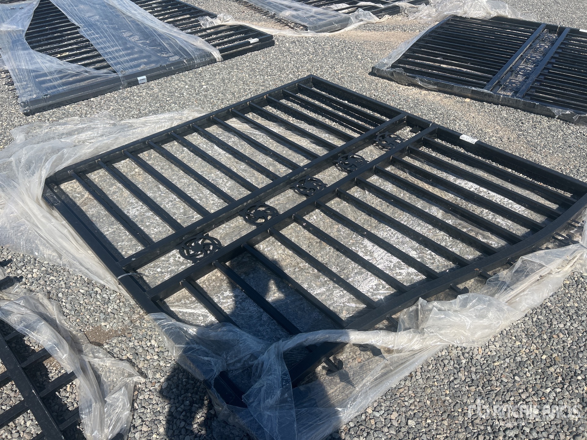 General Appearance with Bild, Ecke hinten links