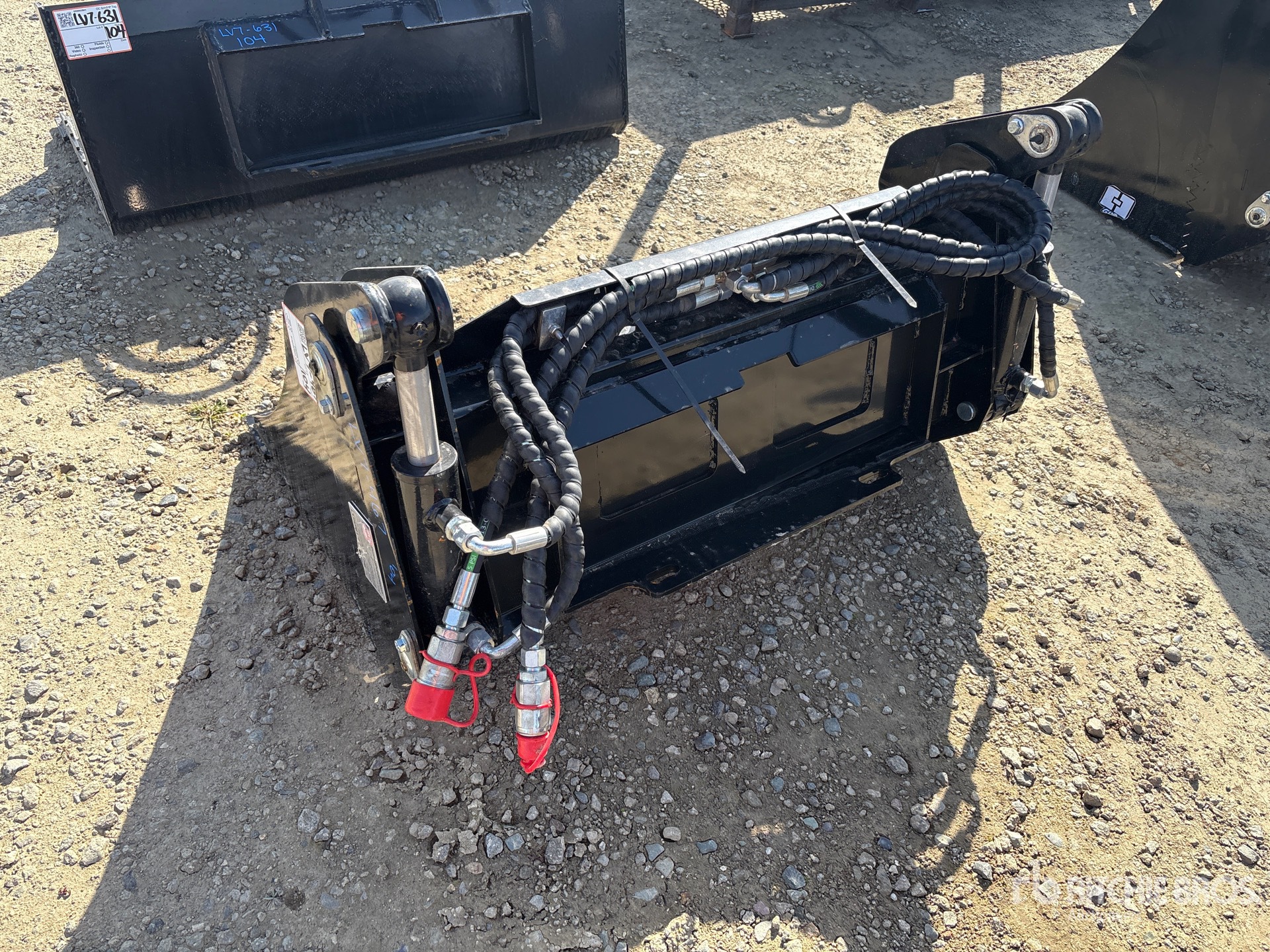 General Appearance with Foto, angolo posteriore sinistro