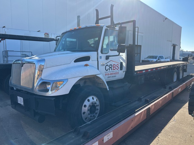 2006 International 7400 6x4 Flatbed Truck