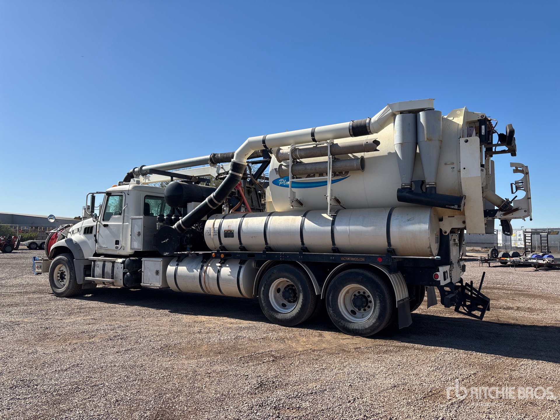 General Appearance with Imagen: esquina trasera izquierda