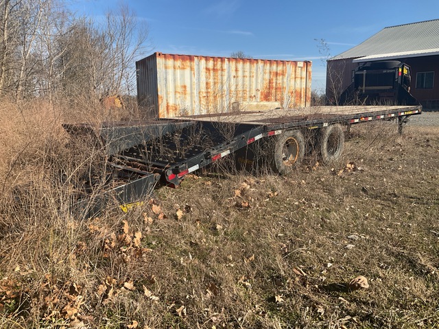 2019 Big Tex 22GN-20BK+5MR 23900 lb 20 ft T/A Gooseneck Equipment Trailer