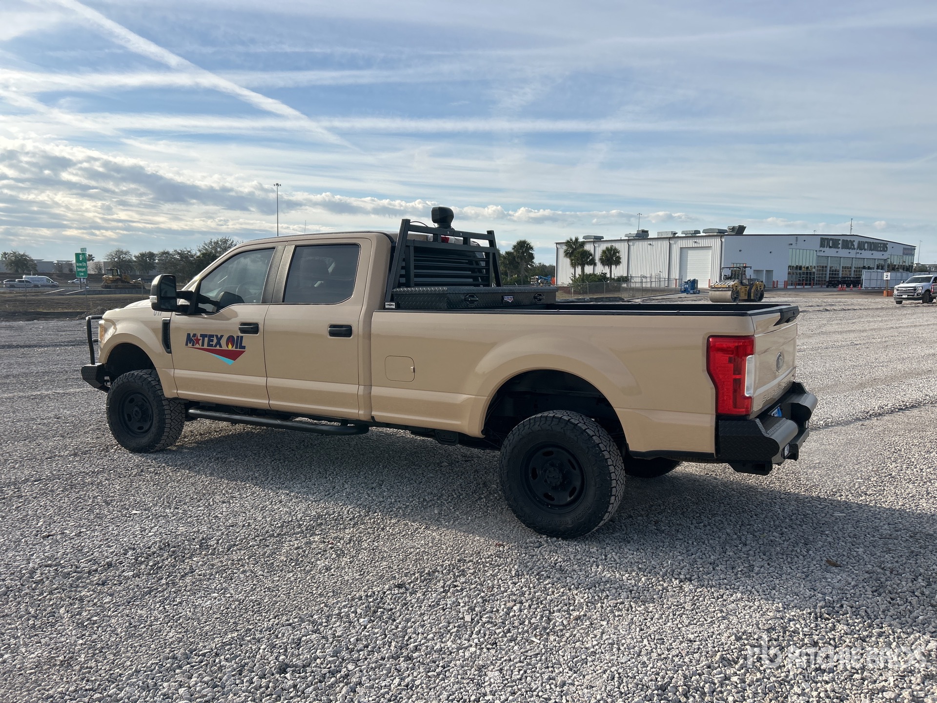 Aspect général with Image, coin arrière gauche