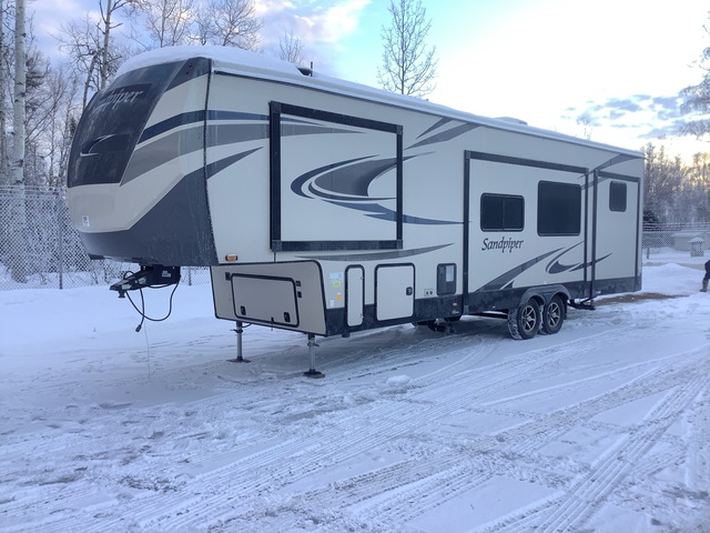 2021 Forest River Sandpiper 5th Wheel Motor Home