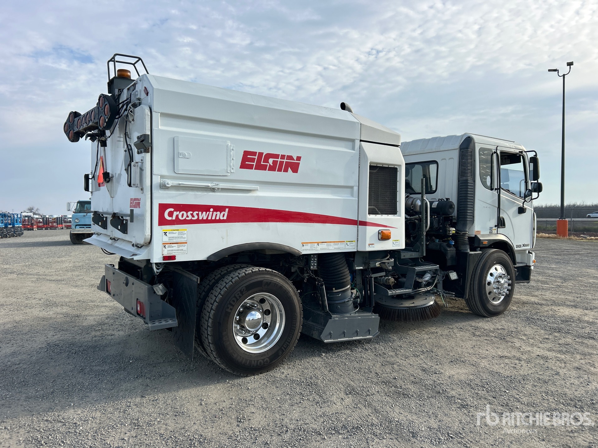 General Appearance with Imagen: esquina trasera derecha