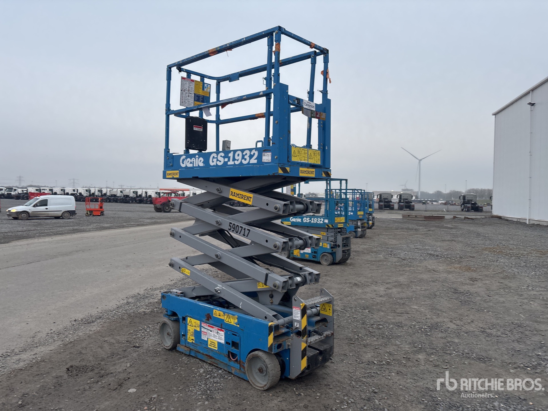 General Appearance with Picture, Left Rear Corner