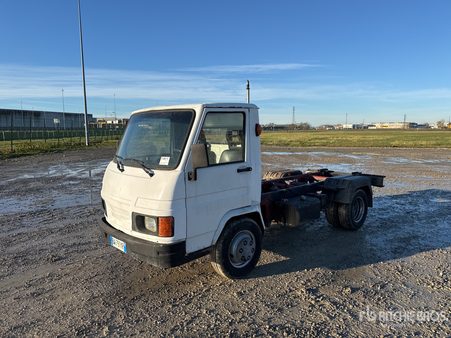 General Appearance with Imagen: esquina delantera izquierda