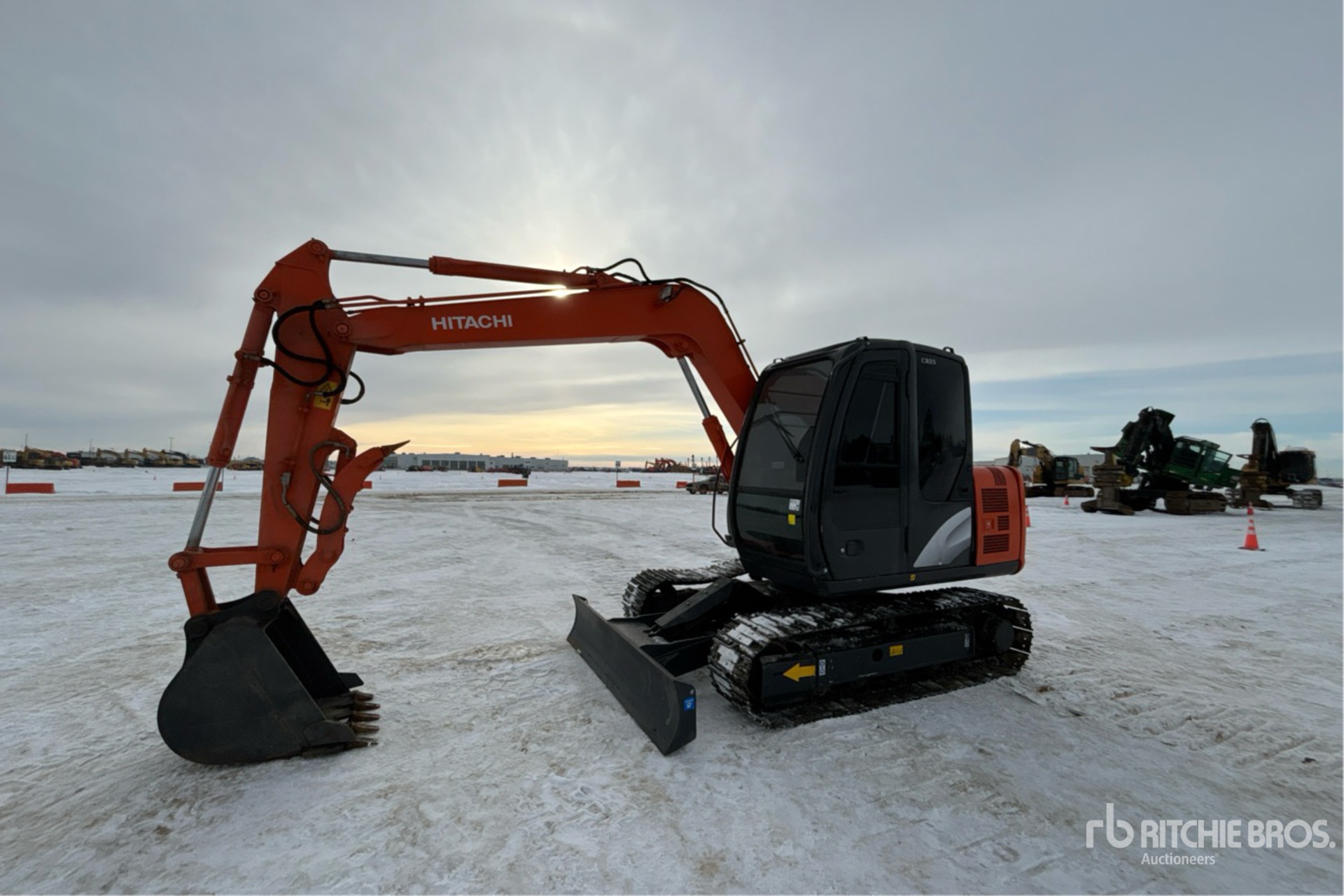 General Appearance with Picture, Left Front Corner