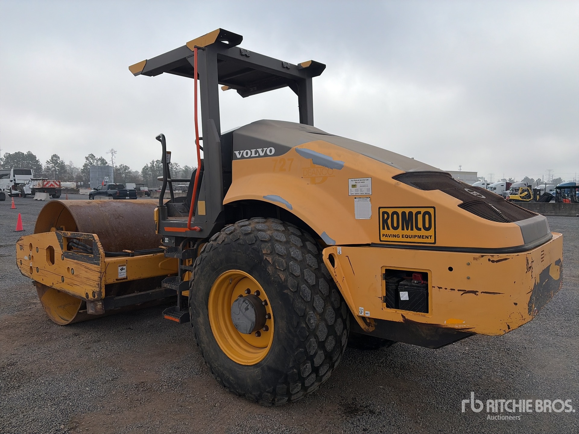 General Appearance with Picture, Left Rear Corner