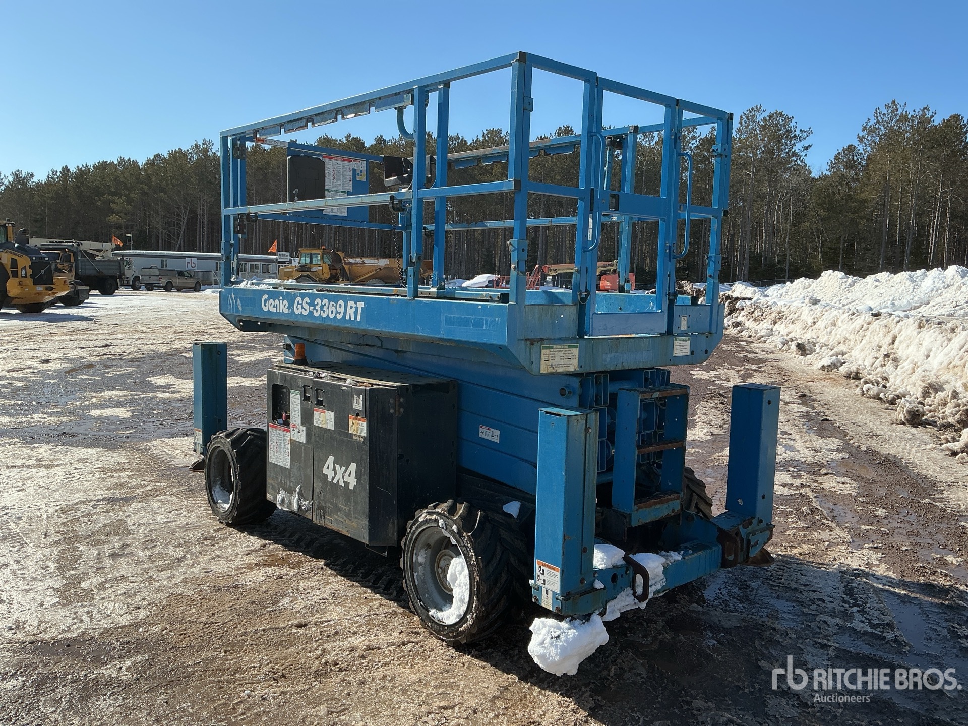 General Appearance with Picture, Left Rear Corner