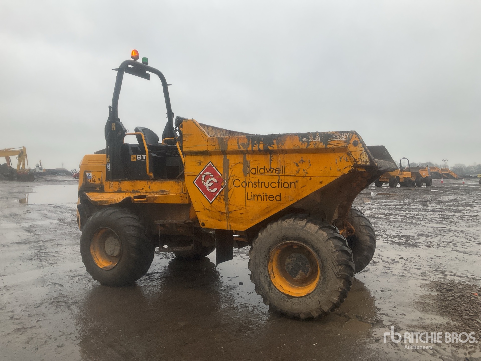 Aspect général with Image, coin avant droit