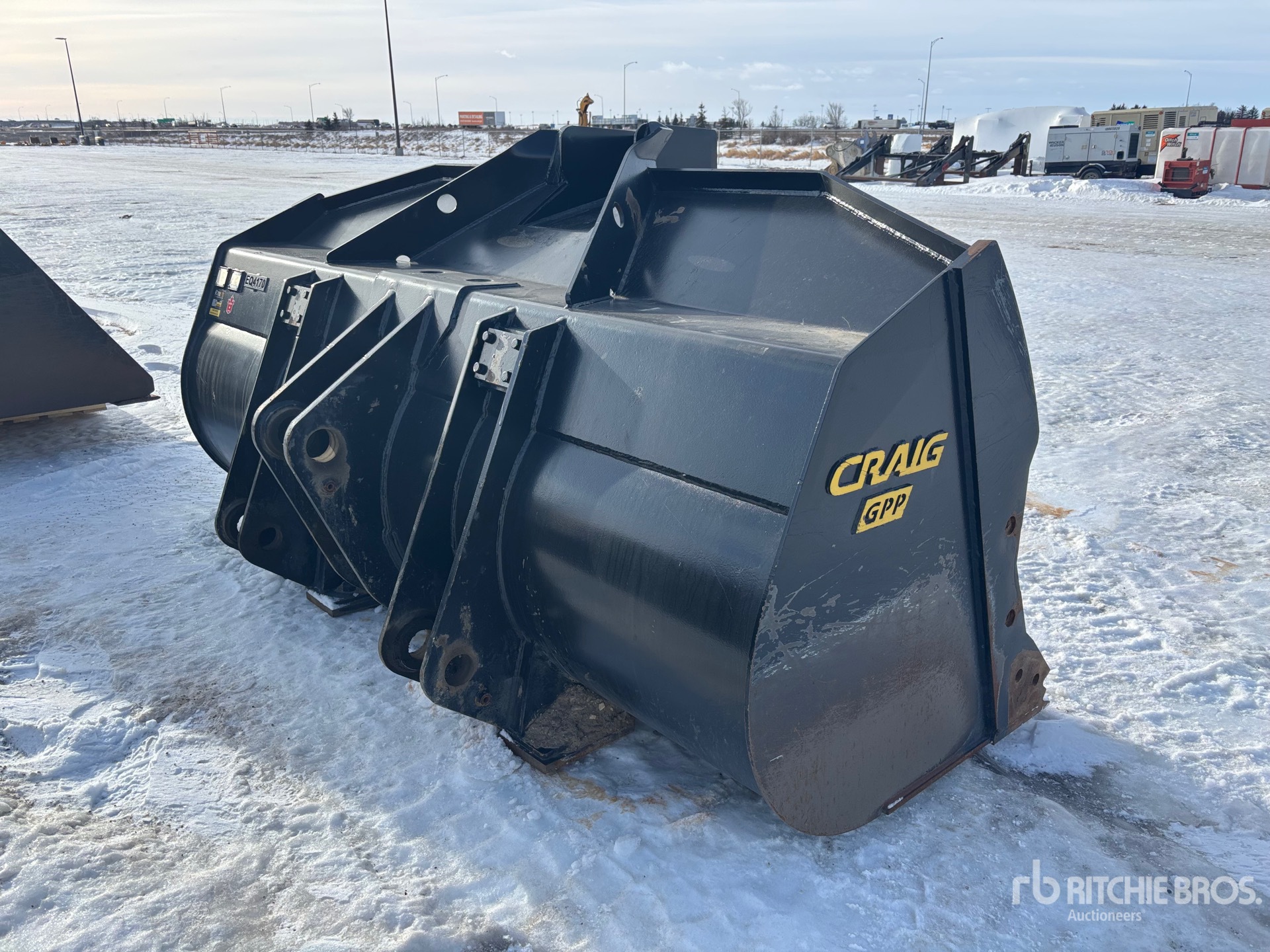 General Appearance with Foto, angolo anteriore sinistro