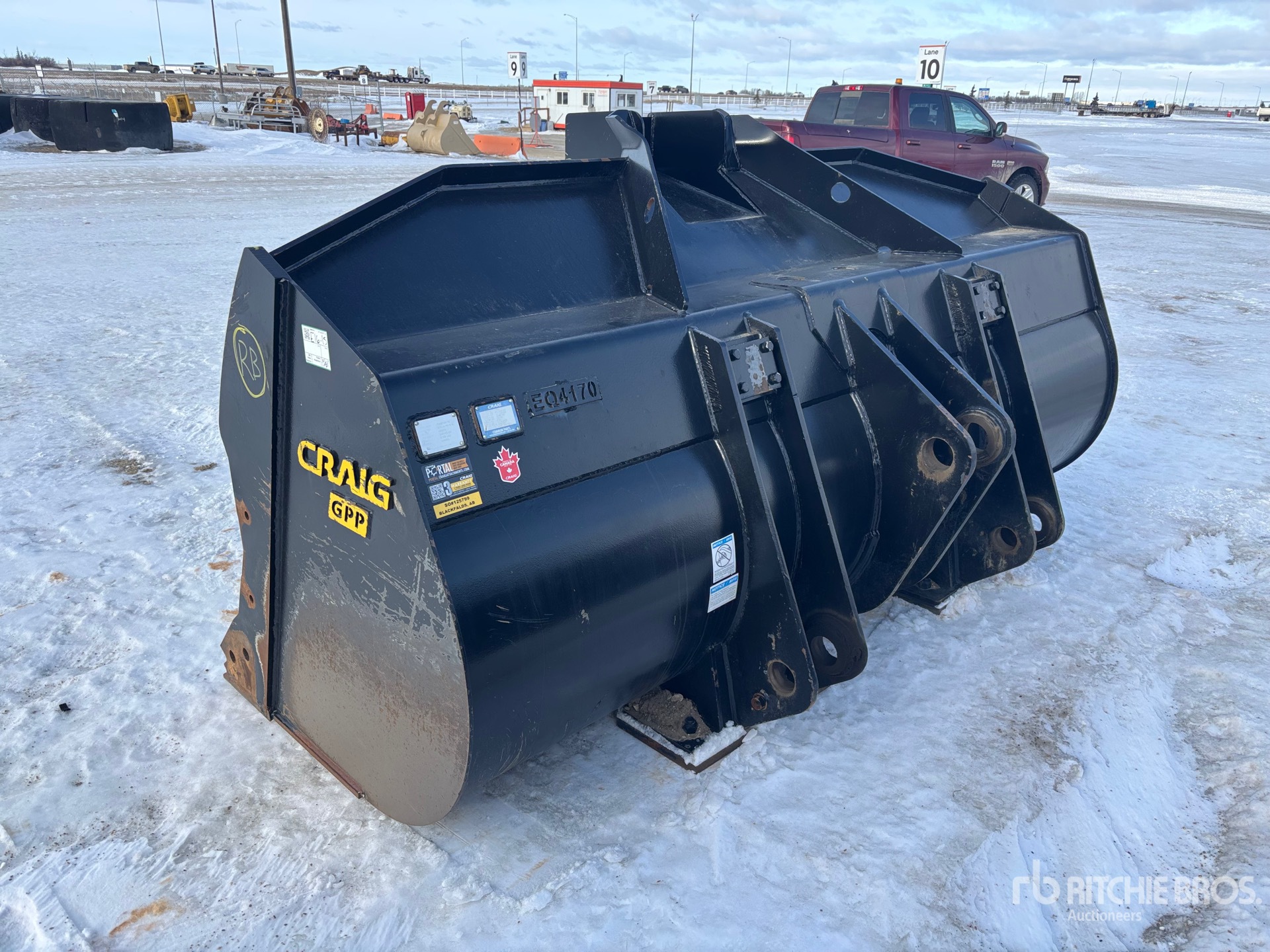 General Appearance with Foto, angolo posteriore sinistro