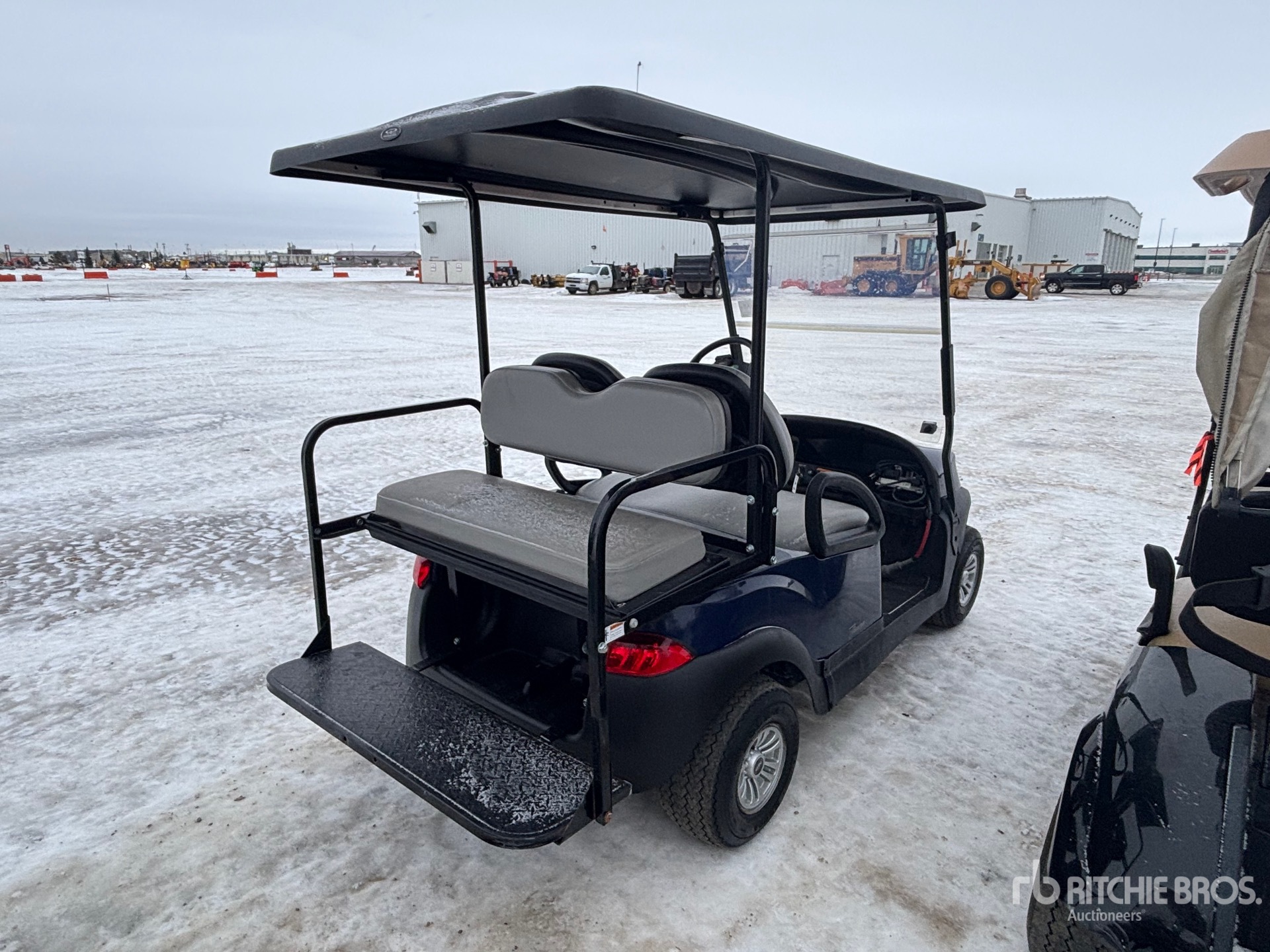 General Appearance with Bild, Ecke hinten rechts