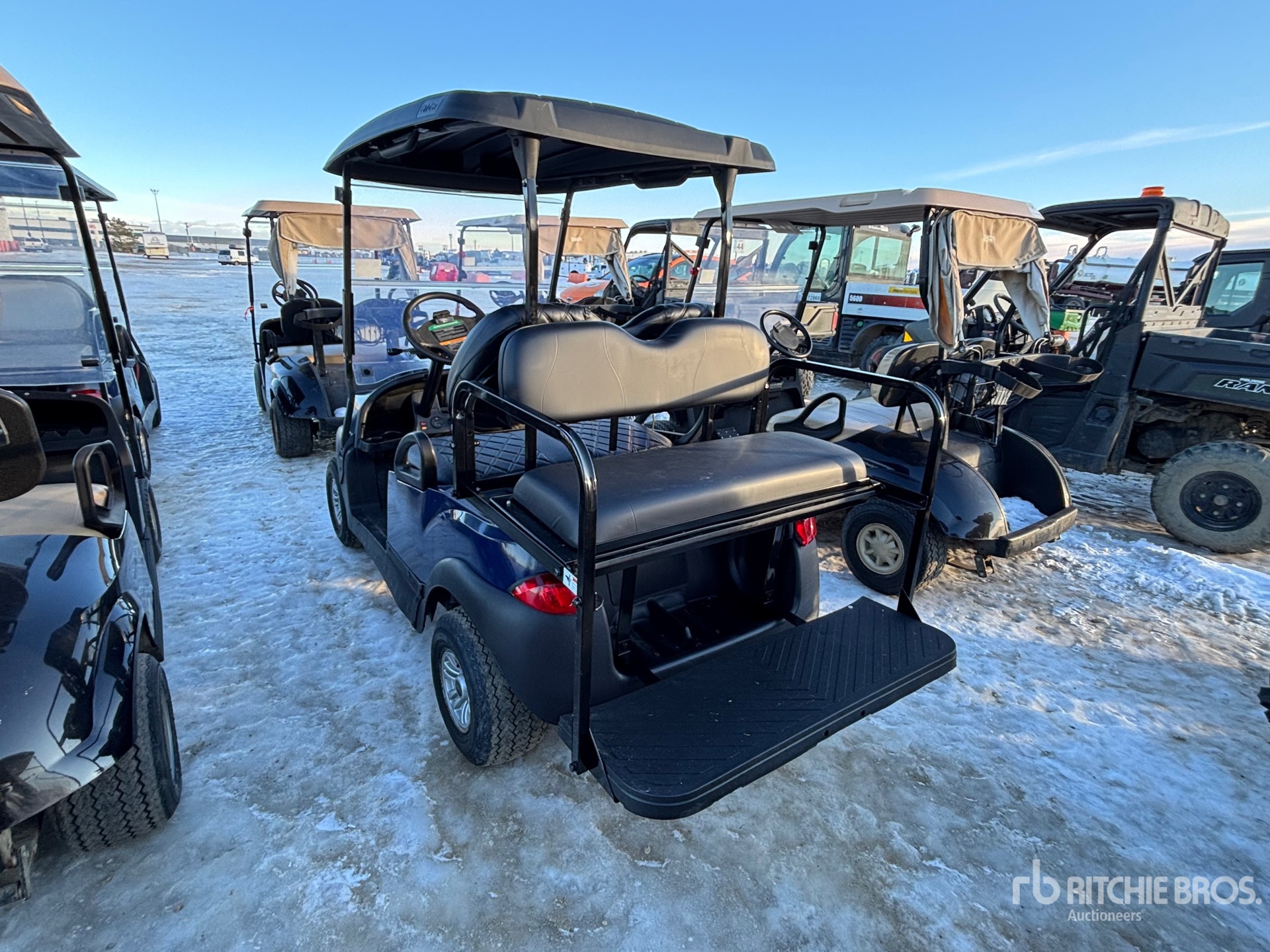 General Appearance with Bild, Ecke hinten links