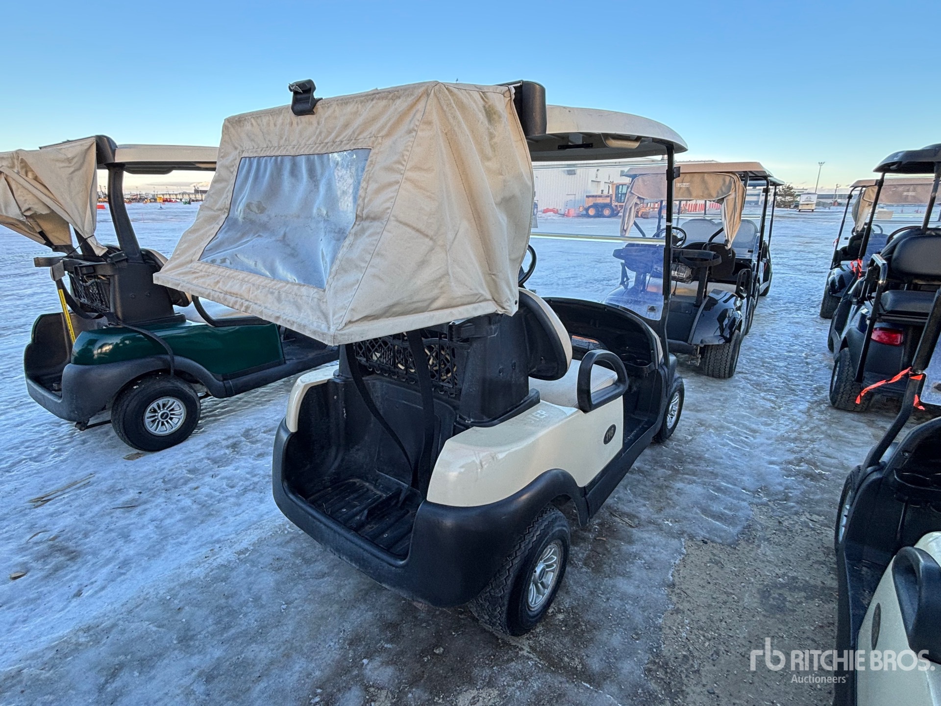 General Appearance with Bild, Ecke hinten rechts