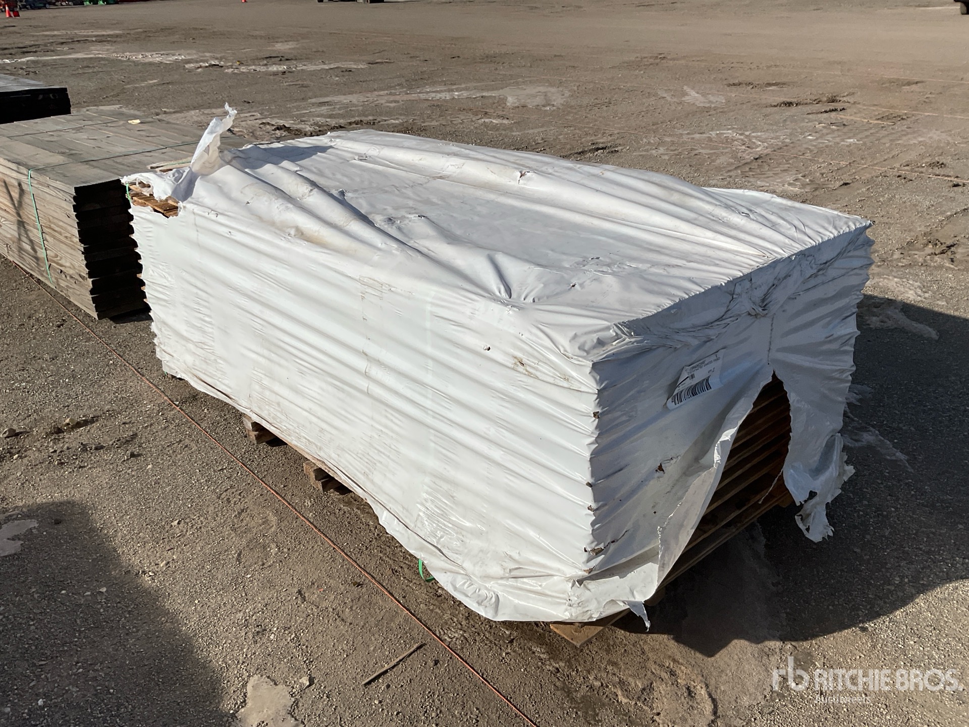 General Appearance with Bild, Ecke vorne rechts