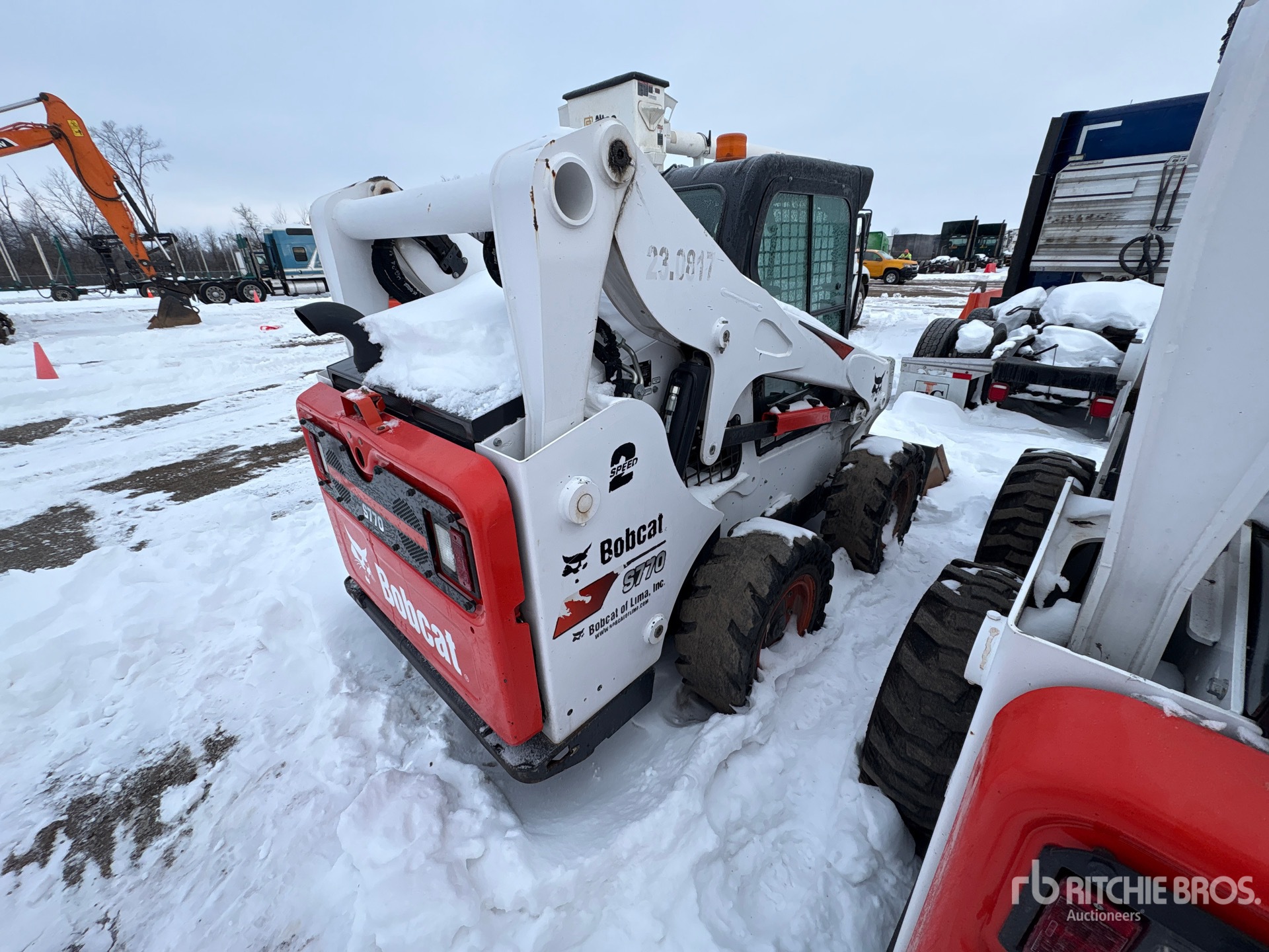 Aspect général with Image, coin arrière droit