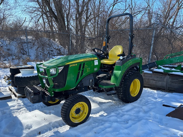 2021 John Deere 2032R 4WD Utility Tractor (Inoperable)