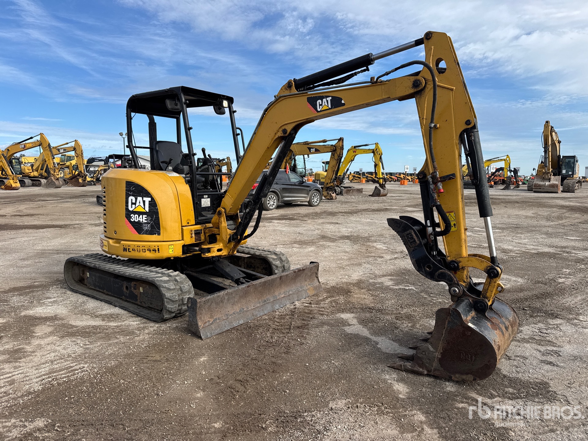 General Appearance with Bild, Ecke vorne rechts