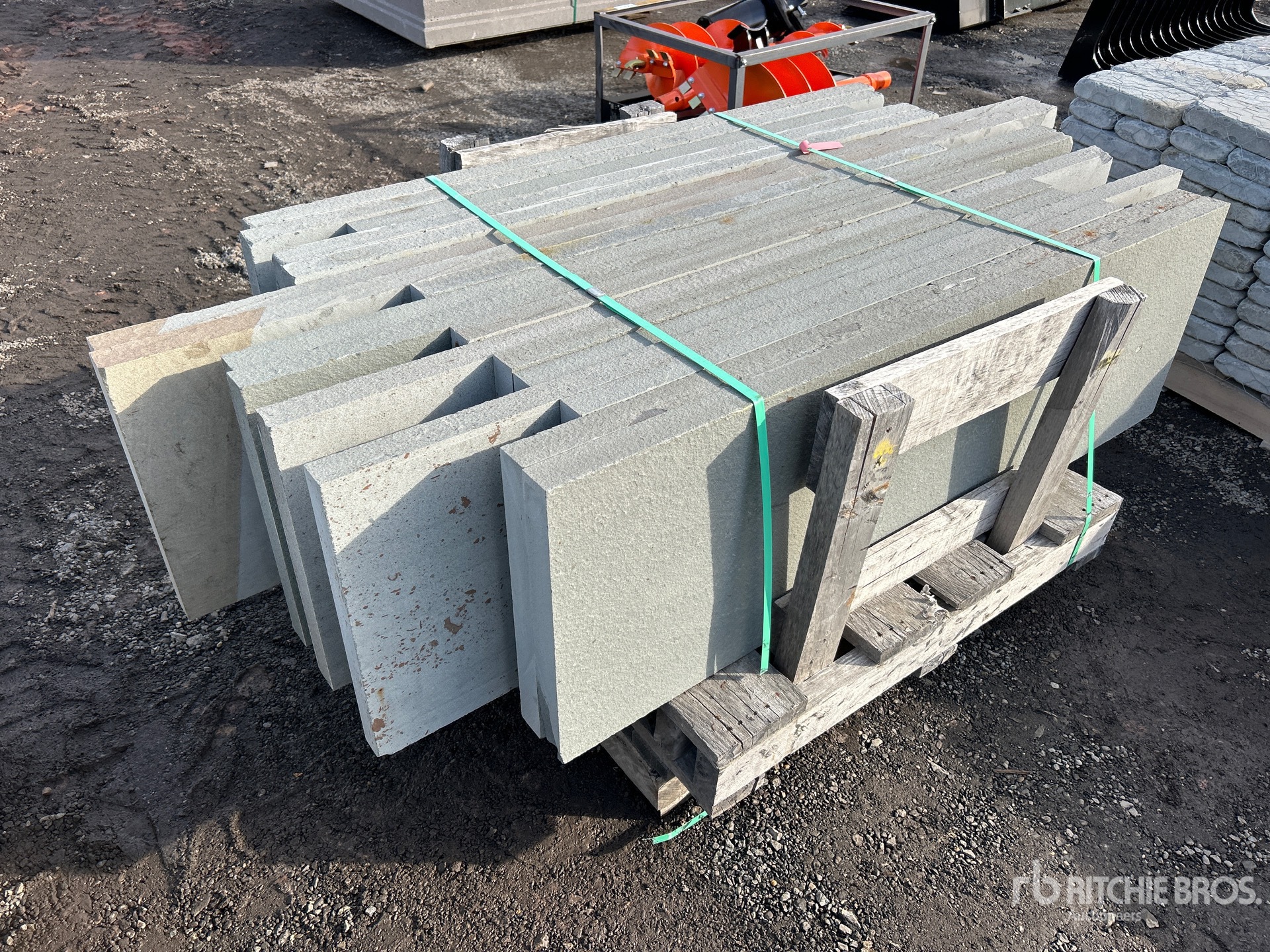 Aspect général with Image, coin arrière gauche