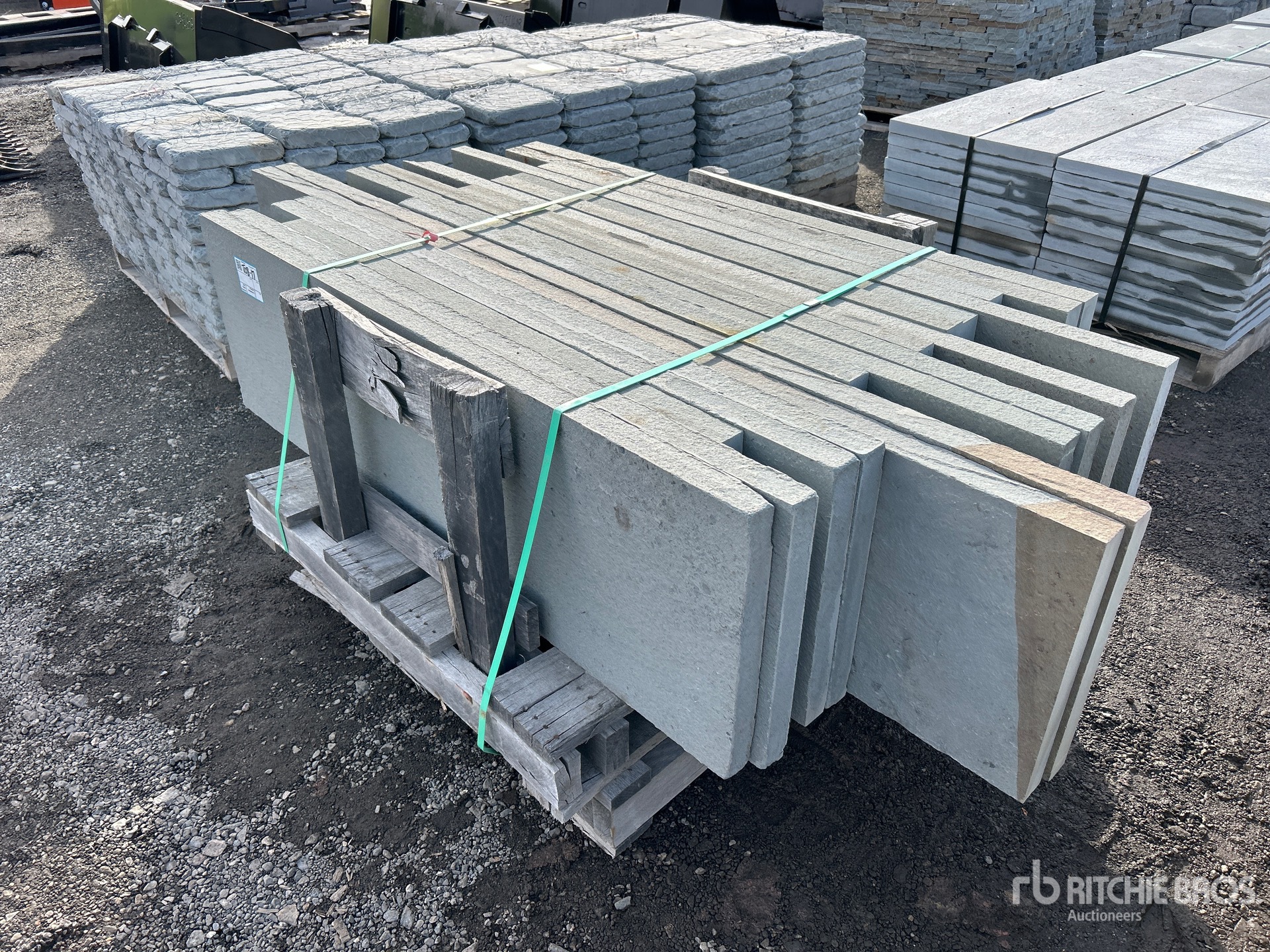 Aspect général with Image, coin avant gauche