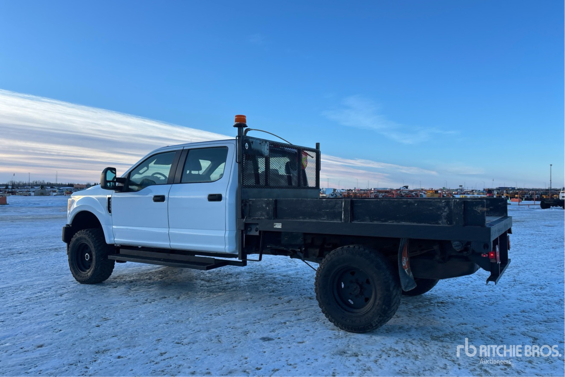 General Appearance with Imagen: esquina trasera izquierda