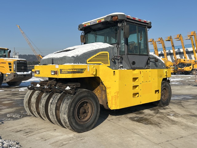 2016 Dynapac CP275 9 Wheel Pneumatic Roller