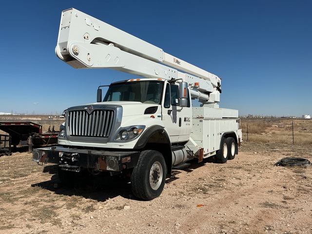 2012 Altec A72-T 6x6 Digger Derrick Truck 2012 Altec A72-T 6x6 Digger Derrick Truck
