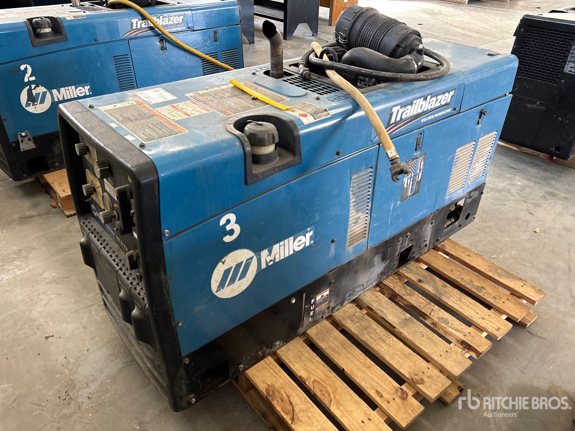 General Appearance with Featured Photo