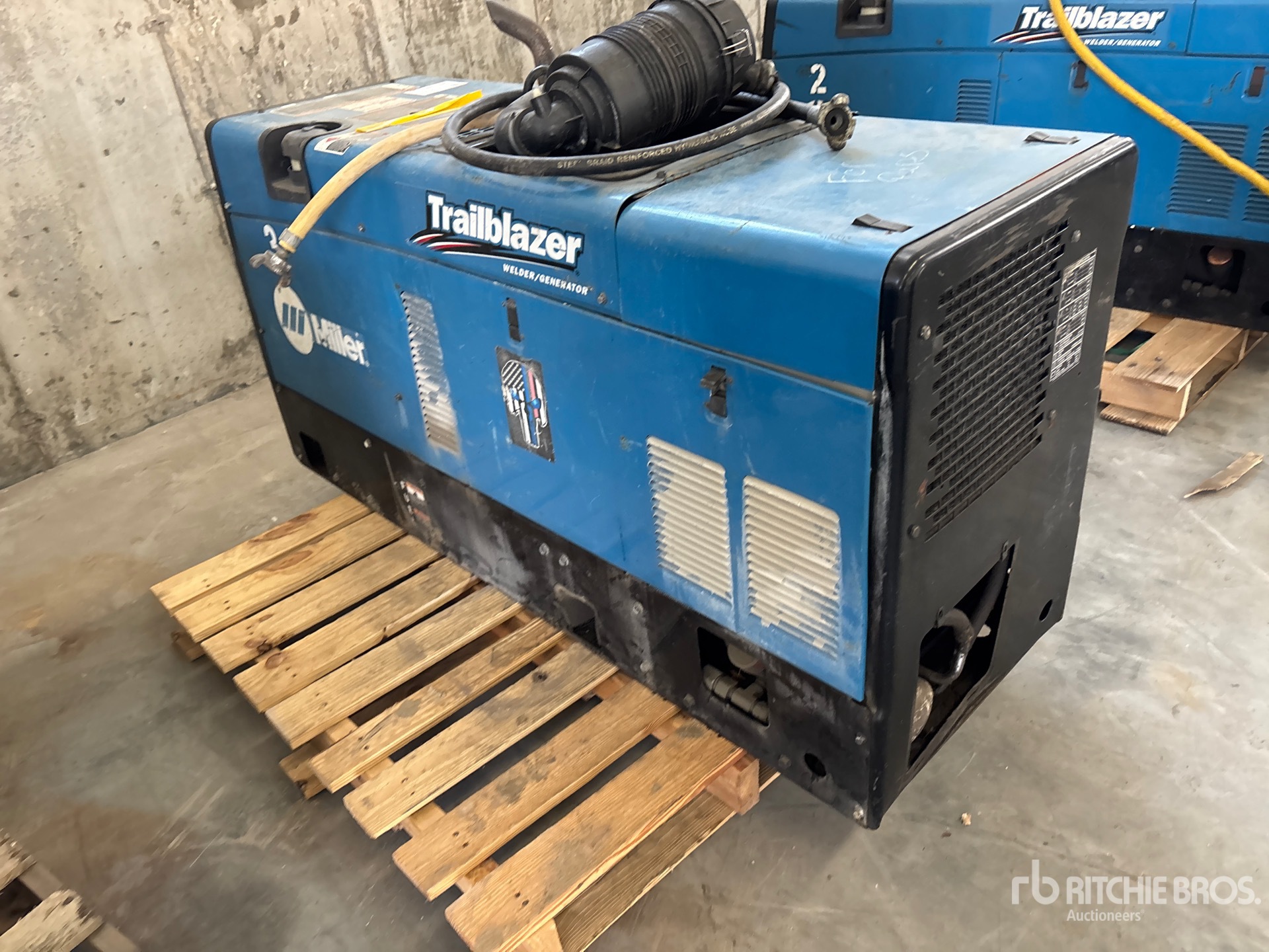 General Appearance with Imagen: esquina trasera izquierda