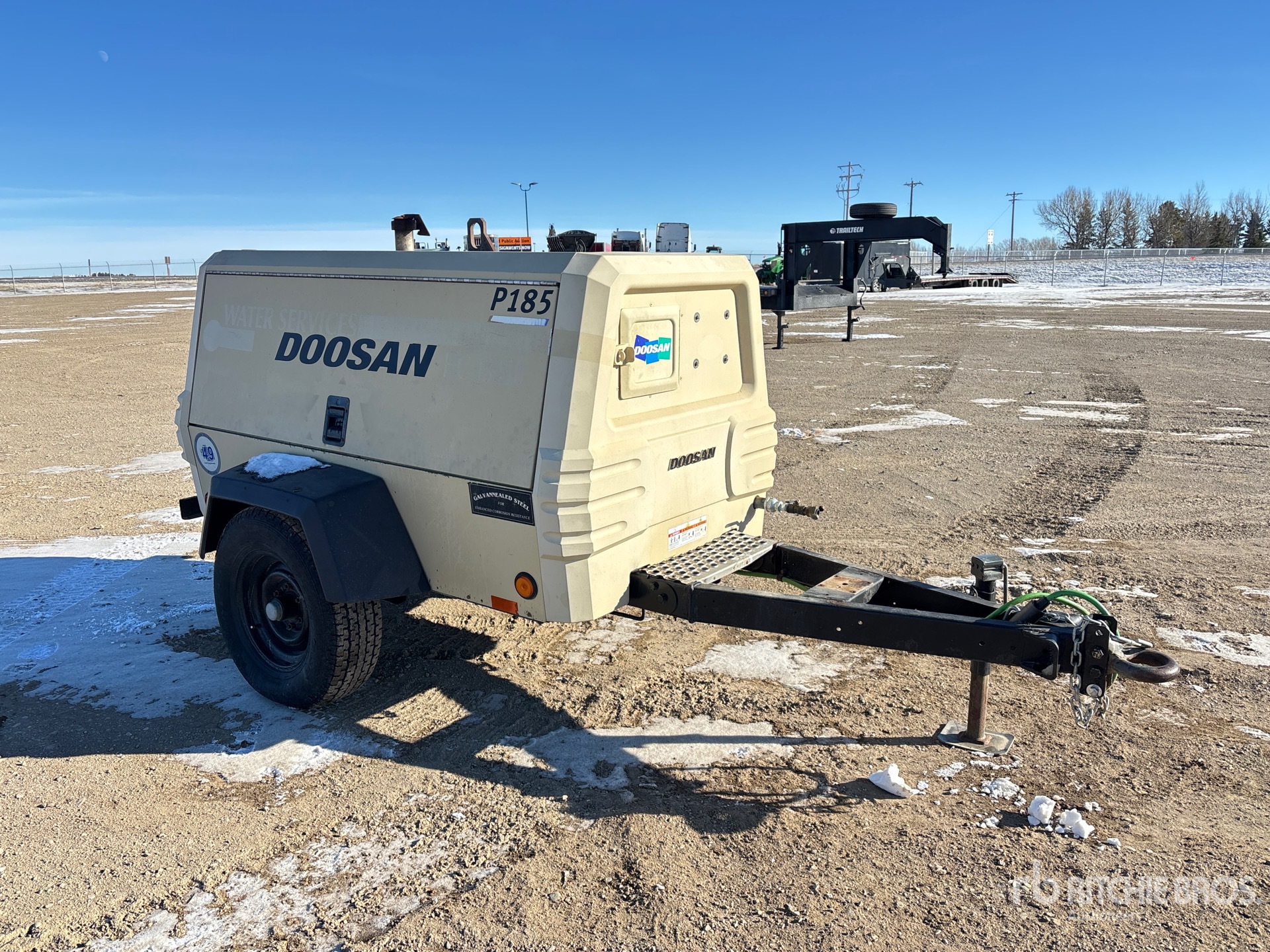 General Appearance with Bild, Ecke vorne rechts