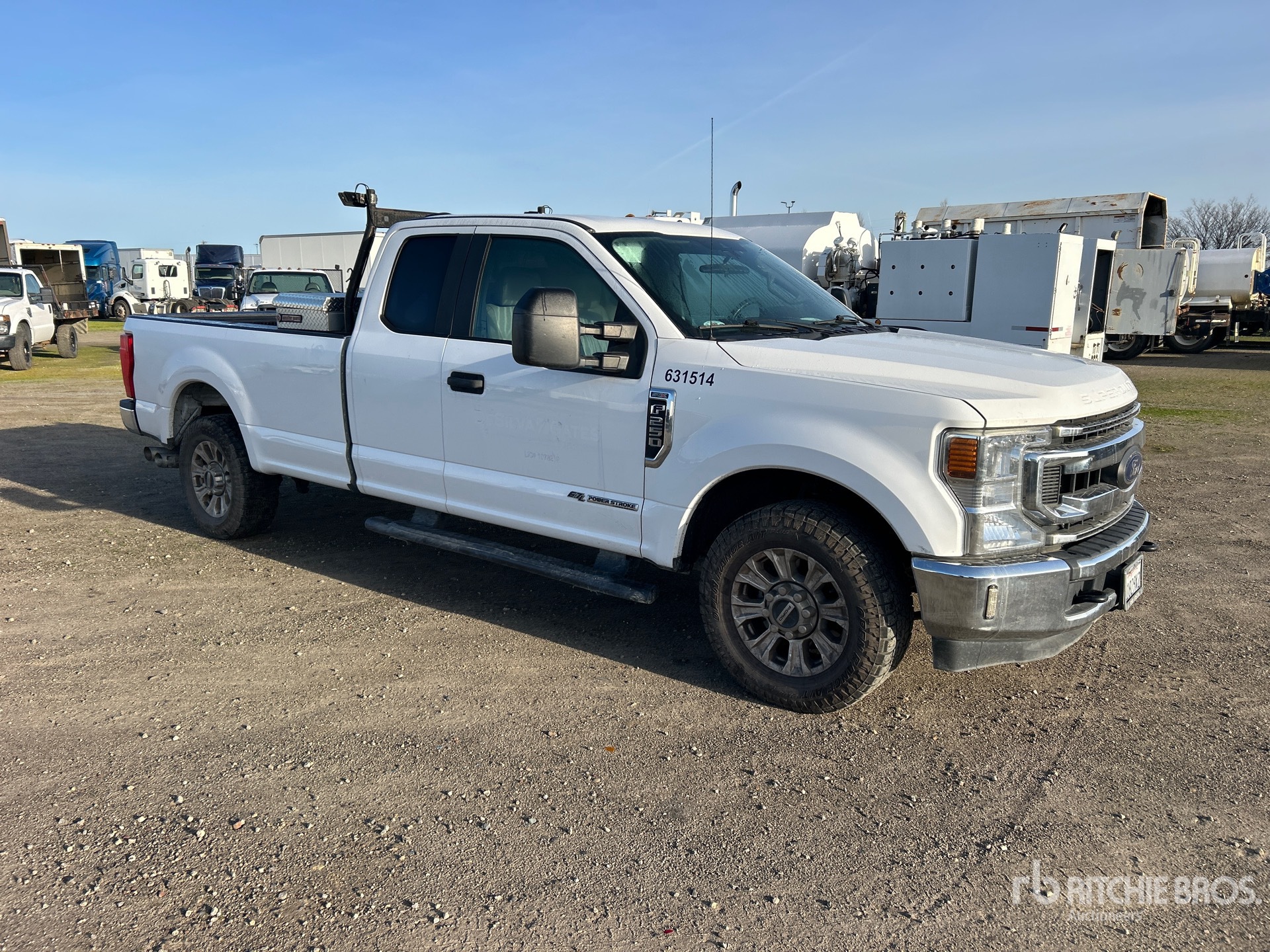 General Appearance with Picture, Right Front Corner