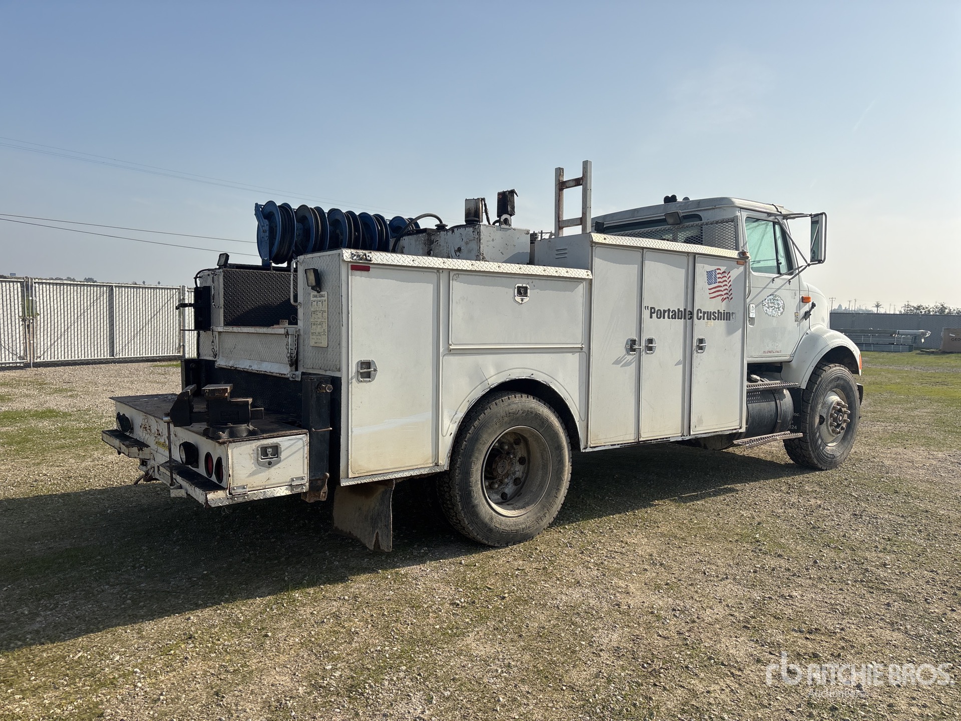 General Appearance with Imagen: esquina trasera derecha