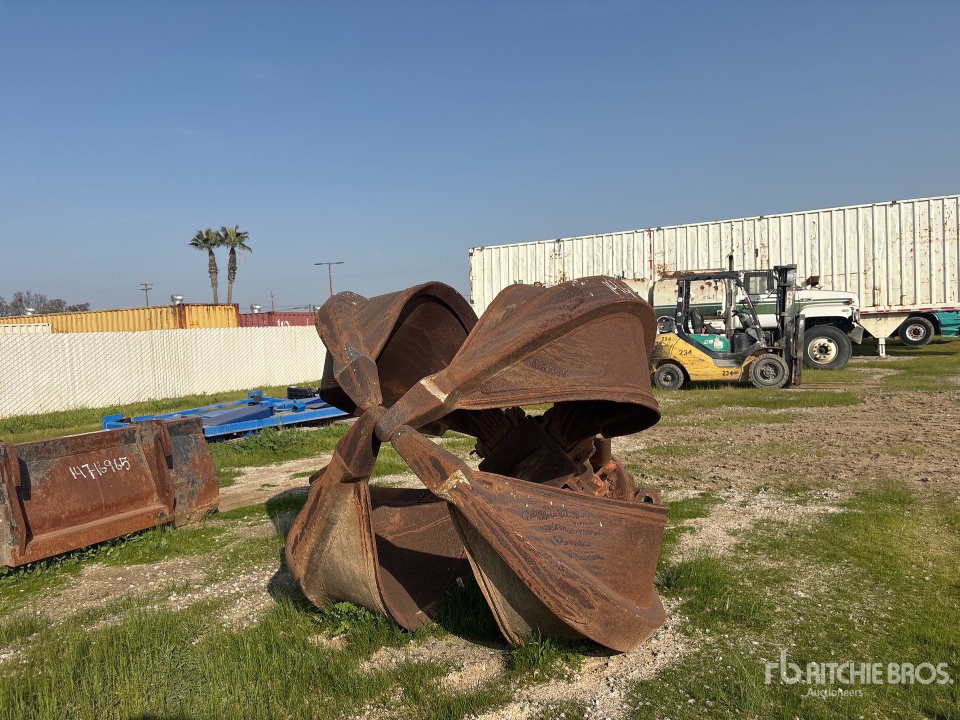 General Appearance with Imagen: esquina trasera derecha